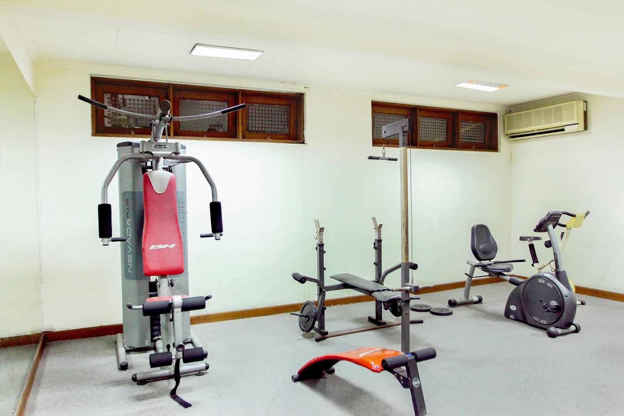 OYO 123 Puri Lotus Near Siloam Hospitals TB Simatupang Hotel Jakarta Bagian luar foto